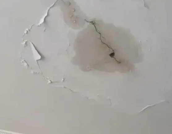 绵阳市阳台漏水维修公司分享下屋面防水工程质量问题原因分析
